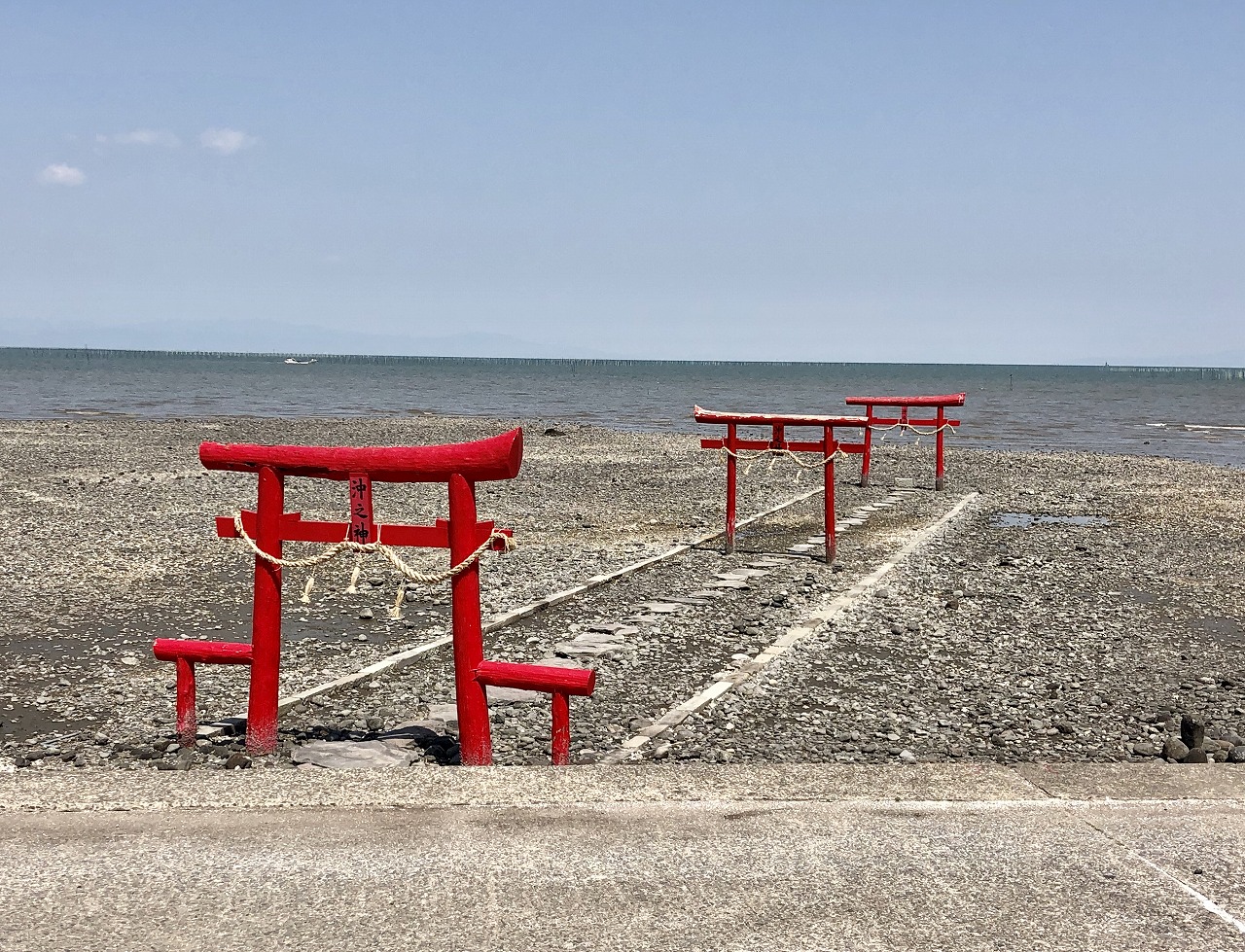 海中鳥居-海の中に立つ！神秘的な鳥居の風景【太良】 | 九州 旅行 観光情報なら【九州旅行ナビ】